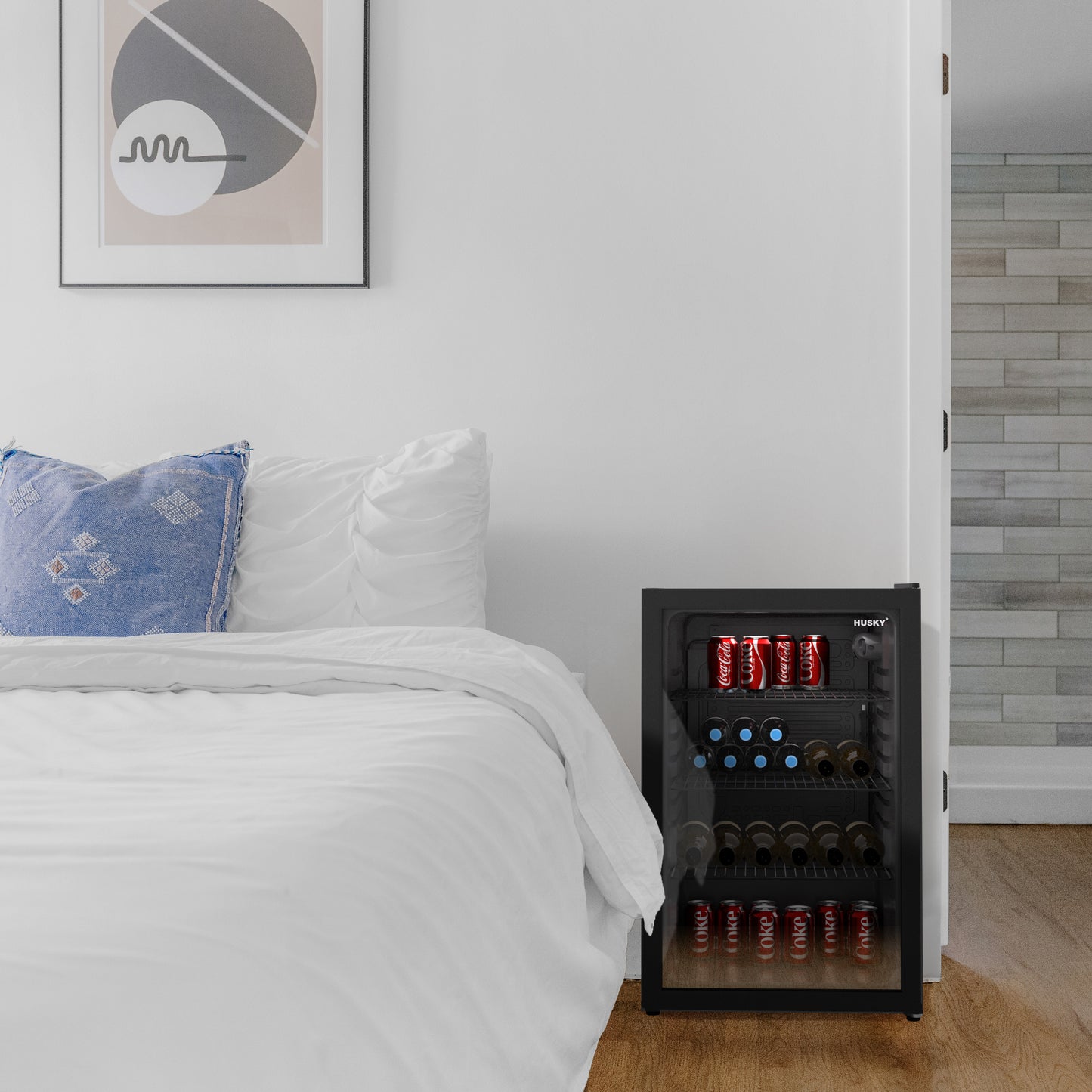 Husky Premium 131L Beverage Refrigerator 4.6 Cu.ft. Freestanding Mini Fridge With Glass Door in Black
