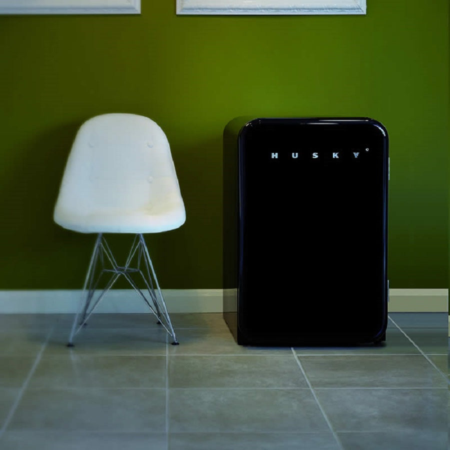 Husky 106L Retro Style 3.74 C.ft. Freestanding Under-Counter Mini Fridge in Black
